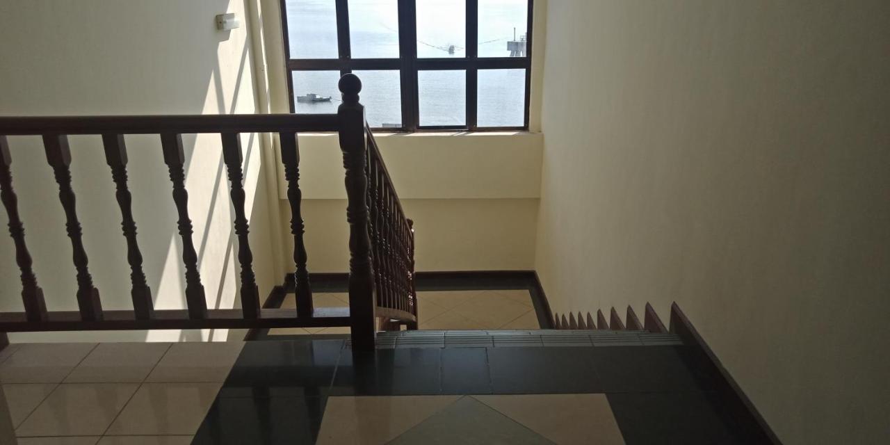 The Upper Deck Hotel Kudat Eksteriør bilde