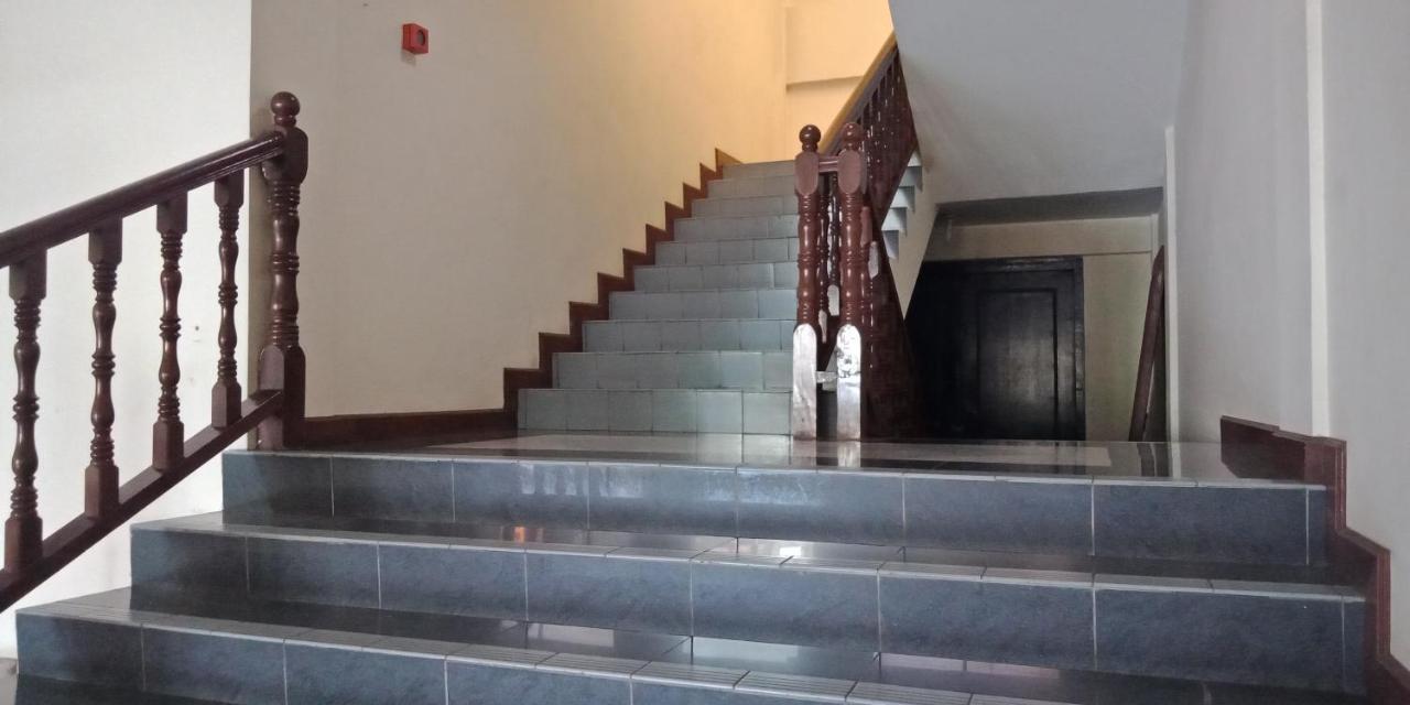 The Upper Deck Hotel Kudat Eksteriør bilde