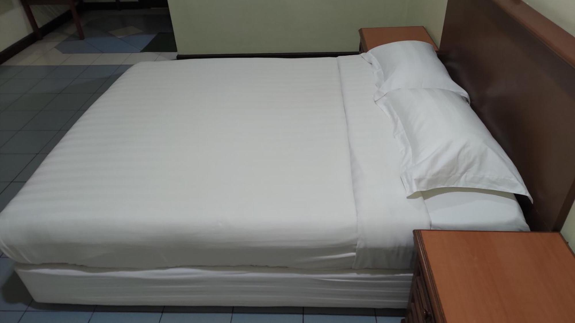 The Upper Deck Hotel Kudat Eksteriør bilde